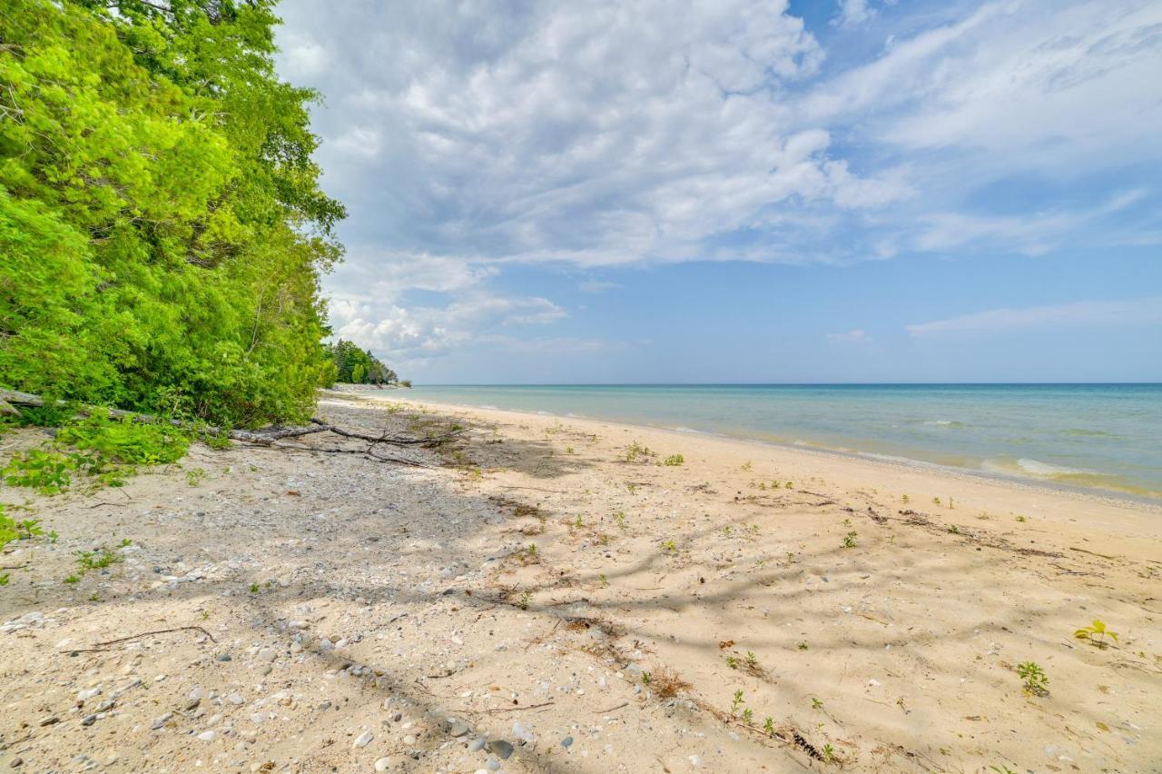 Enchanted Lake Huron Cottage With Beach Access! Rogers City Dış mekan fotoğraf