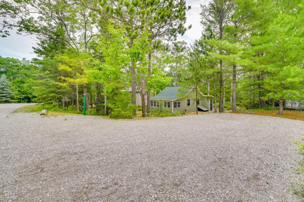 Enchanted Lake Huron Cottage With Beach Access! Rogers City Dış mekan fotoğraf