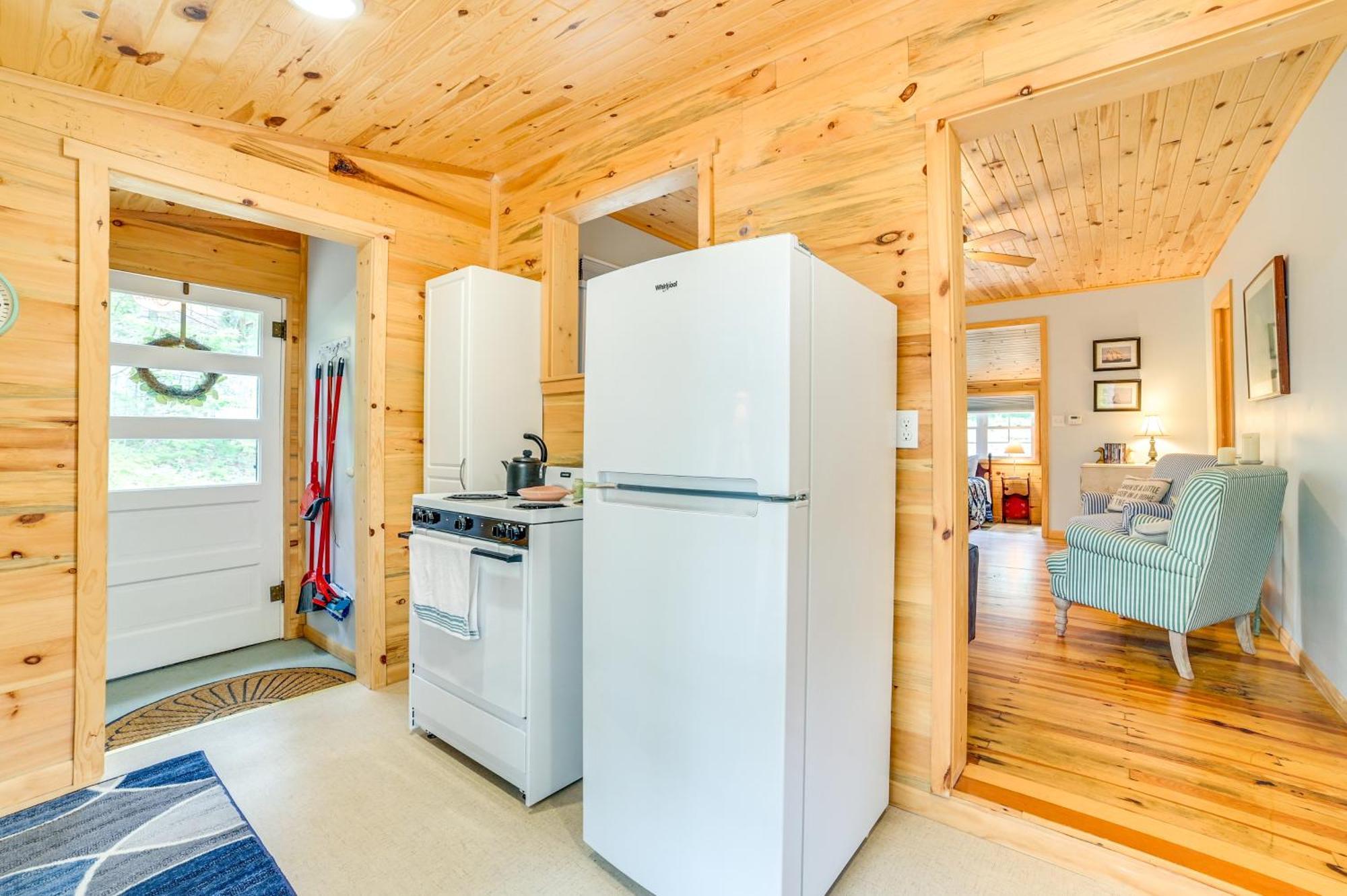 Enchanted Lake Huron Cottage With Beach Access! Rogers City Dış mekan fotoğraf