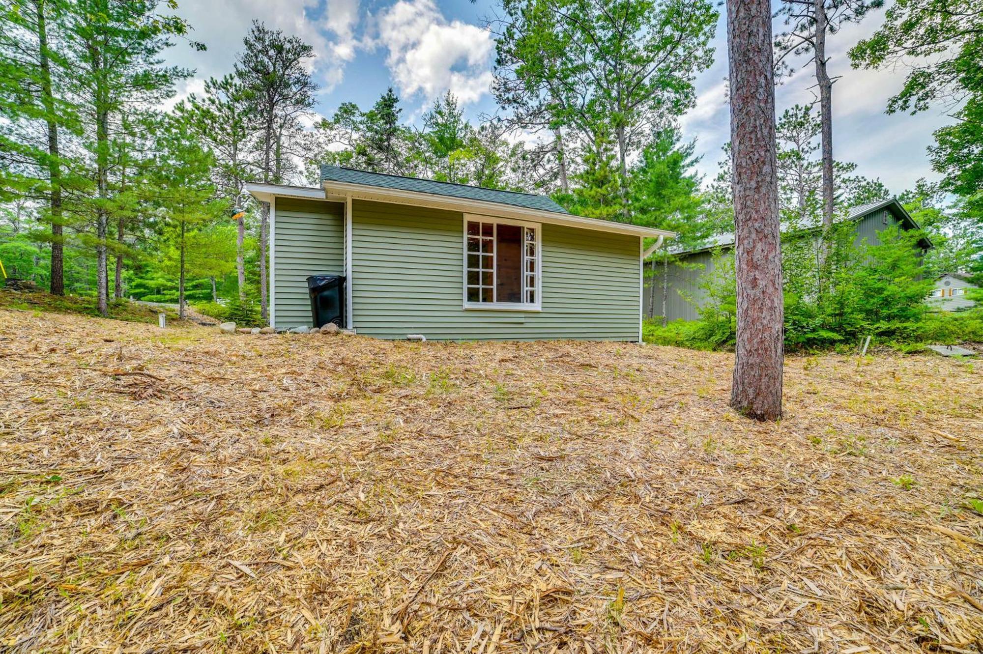 Enchanted Lake Huron Cottage With Beach Access! Rogers City Dış mekan fotoğraf